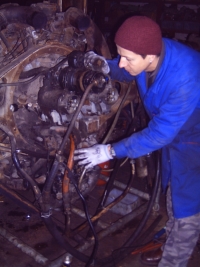 adjustment of sherman tank engine